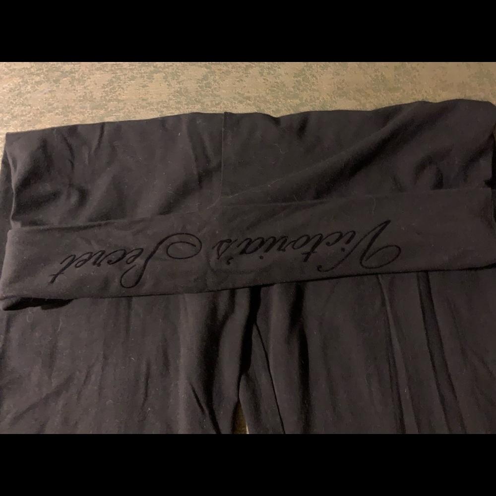 XL black Victoria’s Secret yoga pants